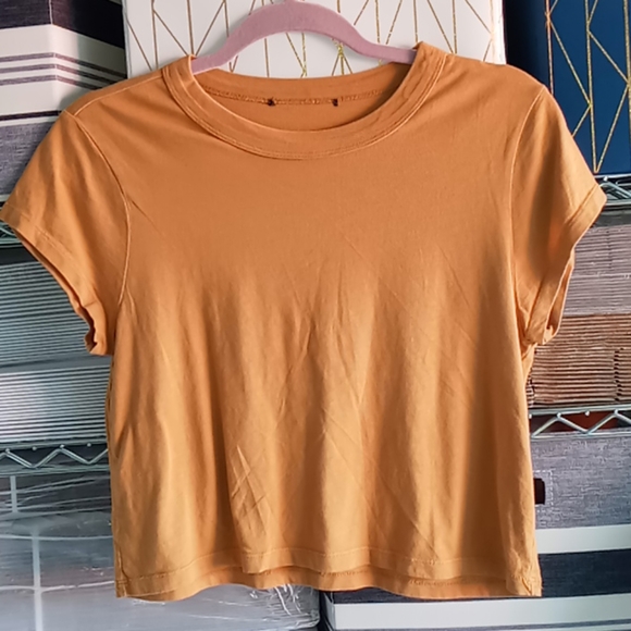 unknown Tops - Women's crop top size small